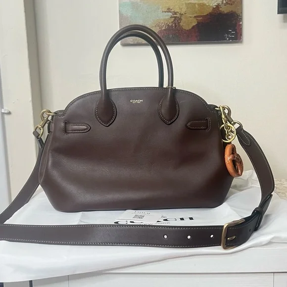 Coach Empire 28 Maple with gold hardware. - Picture 3 of 16